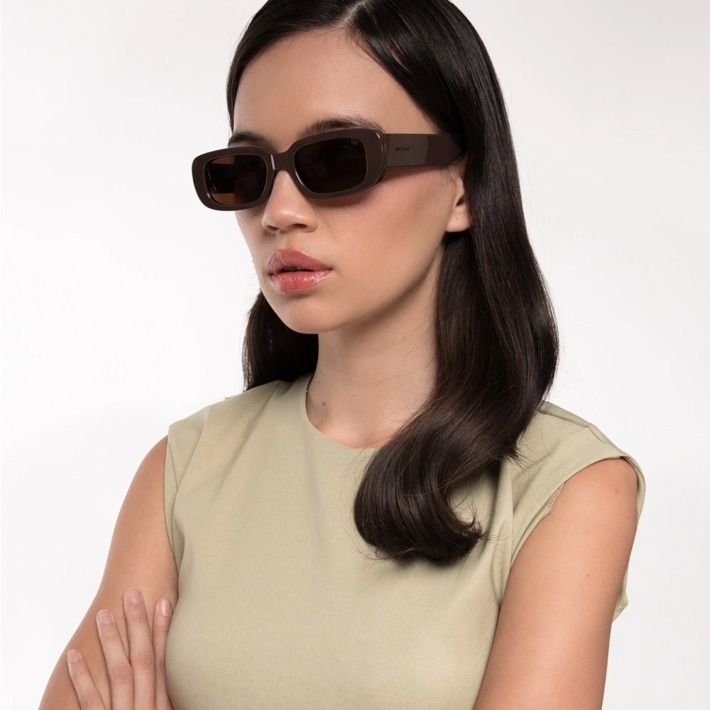 Anthropologie Matt and Nat Sunglasses - Picture 2 of 7